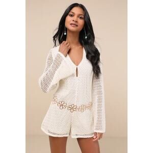 NWT Lulus Halima Cream Crochet Bell Sleeve Romper Large
